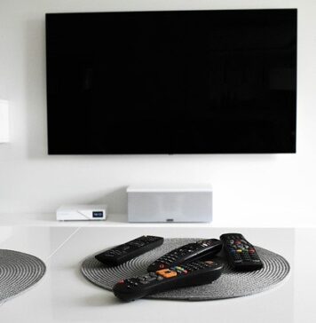 Jak podłączyć soundbar JBL do telewizora Jak podłączyć soundbar JBL do telewizora