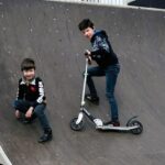 Jak rozładować nadmiar energii u dziecka? Wybierz hulajnogę z siedziskiem marki Scoot and Ride Lemon! Jak rozładować nadmiar energii u dziecka? Wybierz hulajnogę z siedziskiem marki Scoot and Ride Lemon!